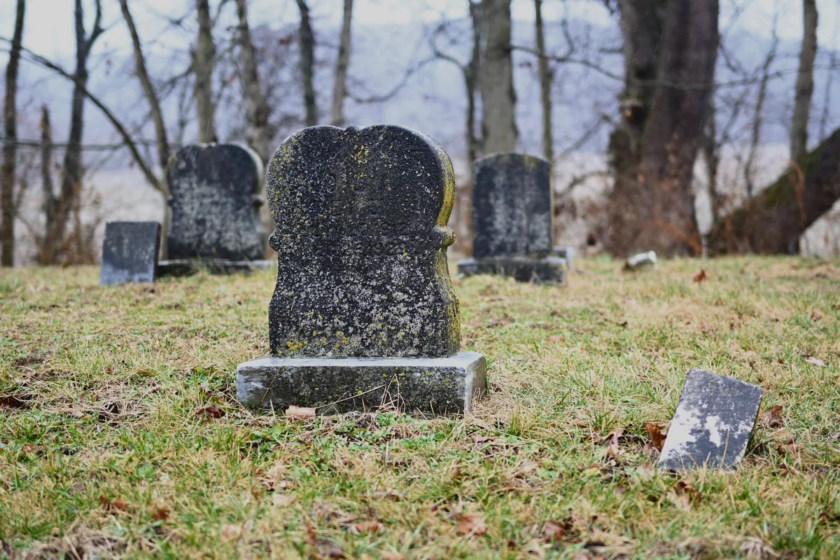 Cimitir pentru nevoiași și necunoscuți