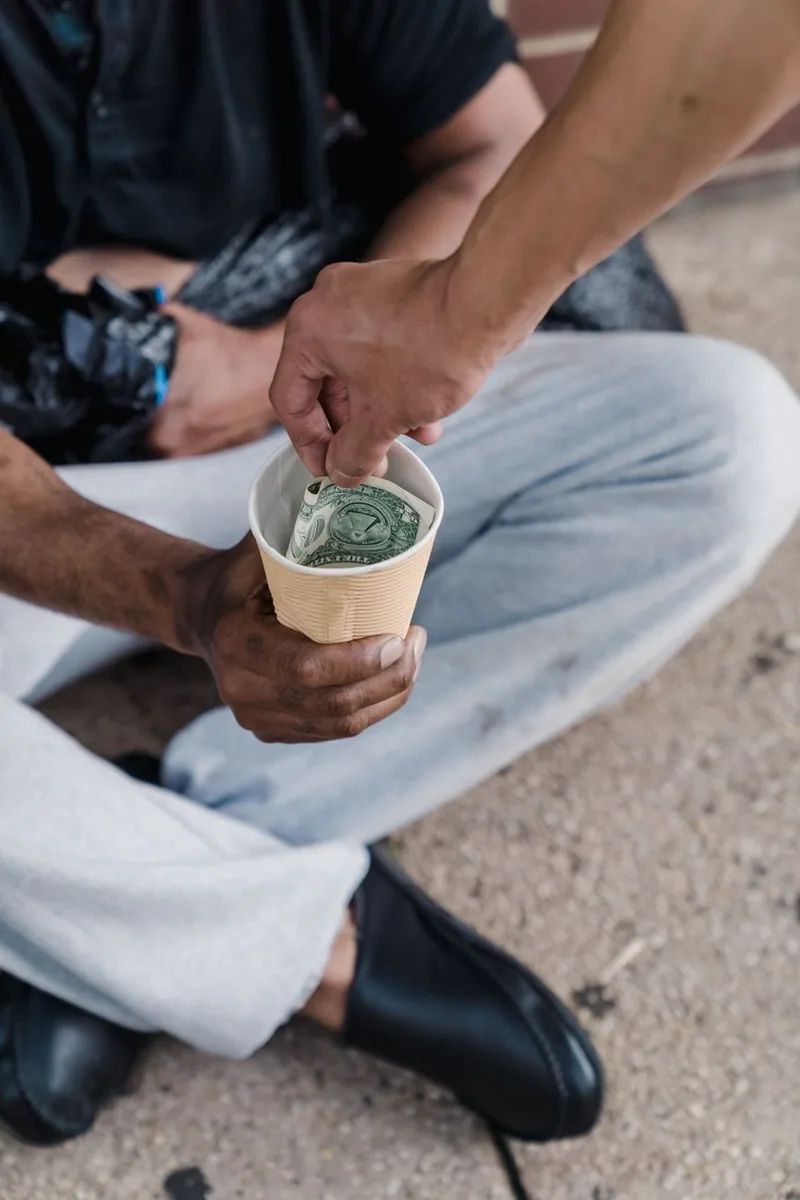 Mendicant (cerșetor)